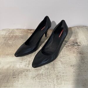 Authentic Grunge Goth PRADA Linea Rossa Soft Leather pointy Toe pumps size 39